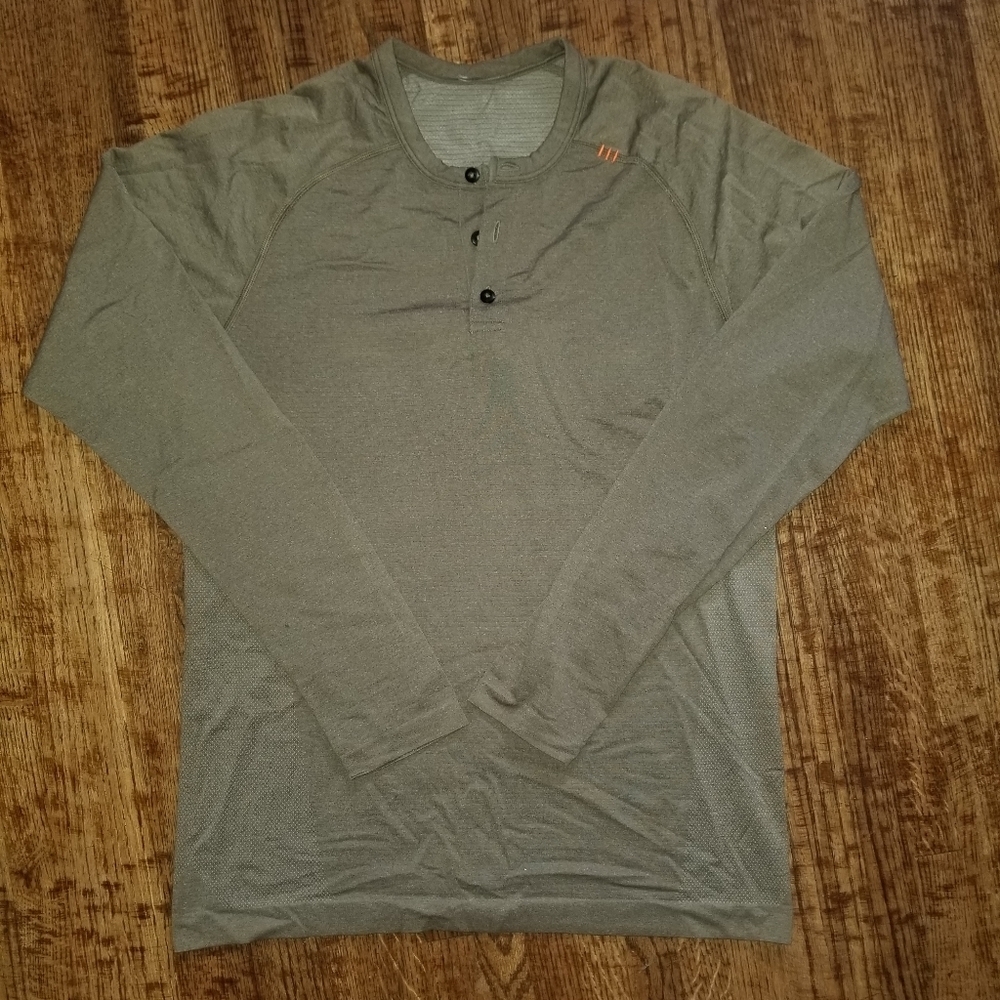 Lululemon Long Sleeve - Picture 2 of 4